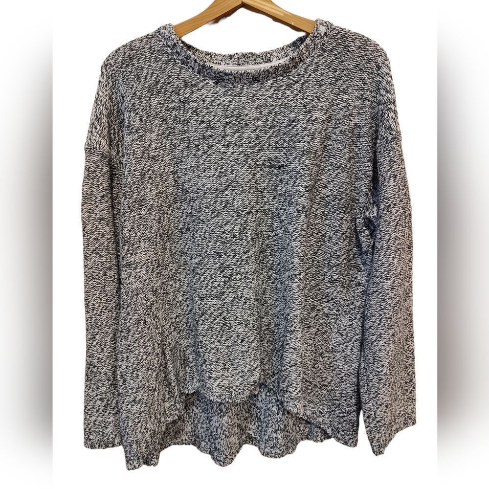 Beautiful, mottled Philosophy XXL hi-low sweater in dreamy ivory and black.